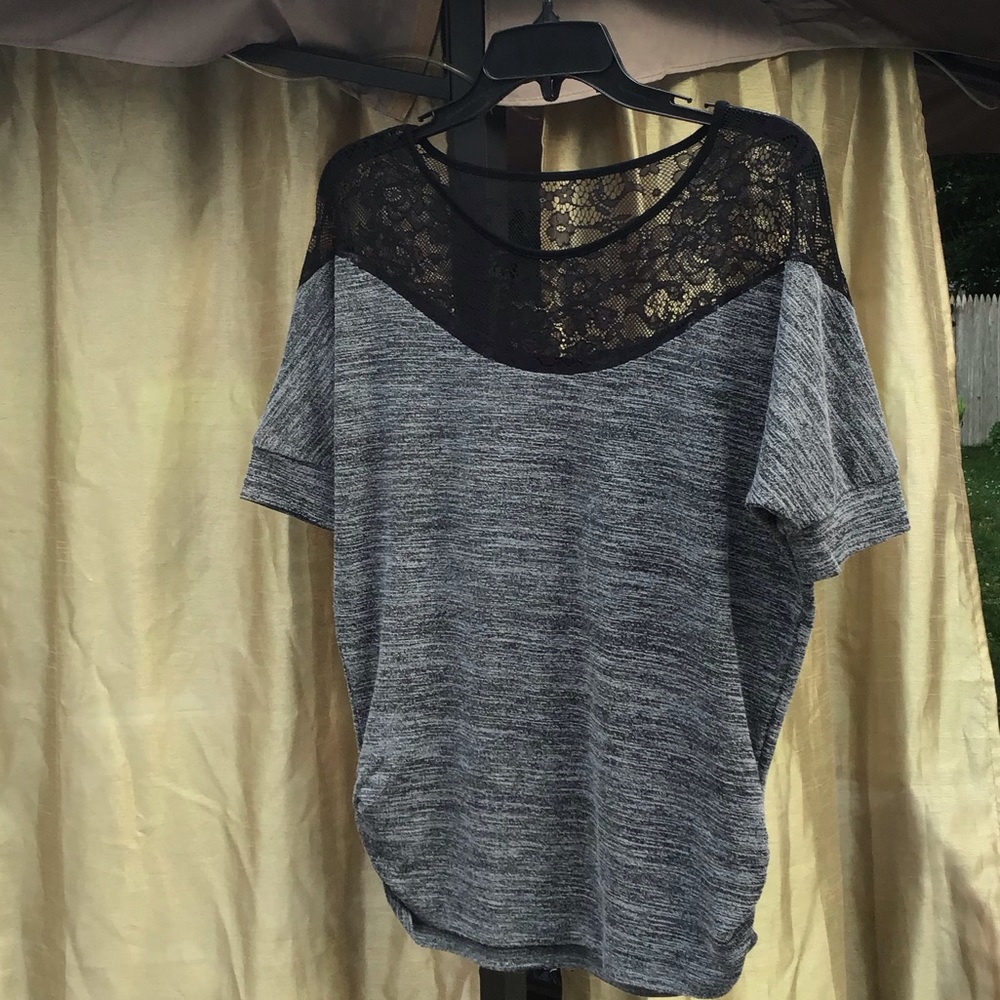 Cliche ladies top. Size M